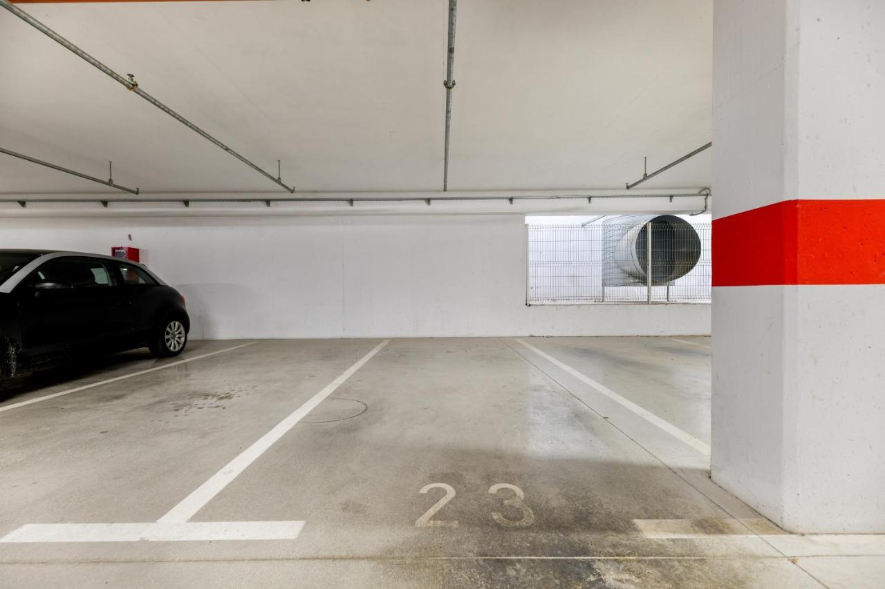 Modern Apartment For 2025' Vacation In ザダル エクステリア 写真